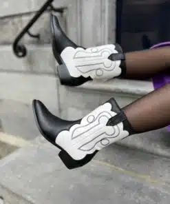 Dwrs Cardiff Black White Western