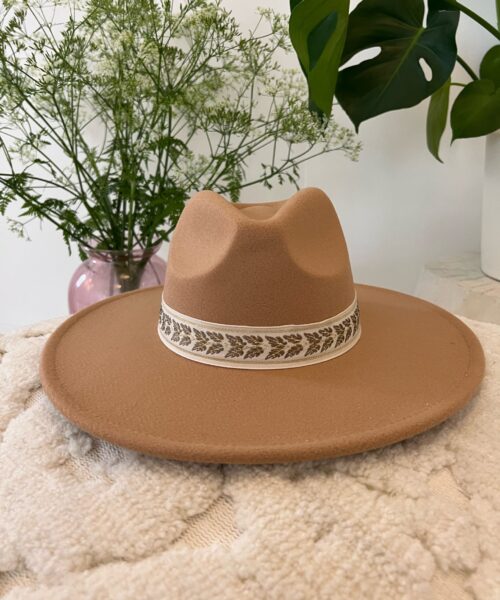 Cowboy Hat Leaf Camel