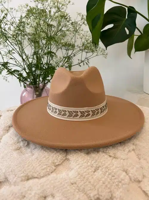 Cowboy Hat Leaf Camel