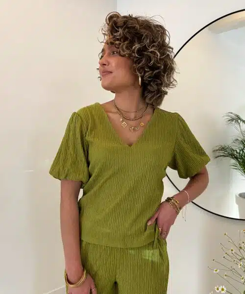 Lofty Manner Top Celia Green