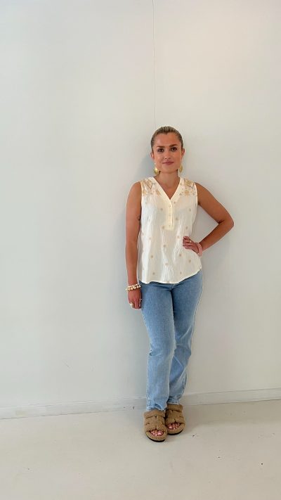 Lizzy Embroidery Top Beige - Afbeelding 2