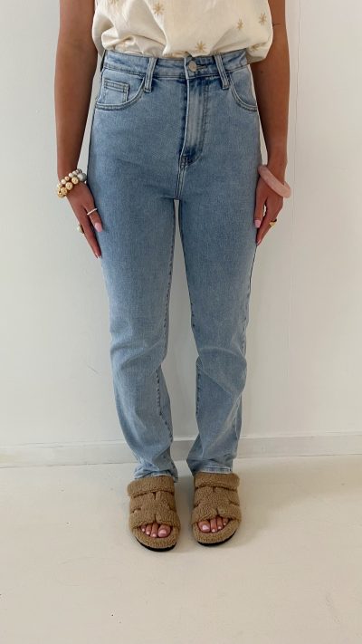 Nola Straight Jeans 2737