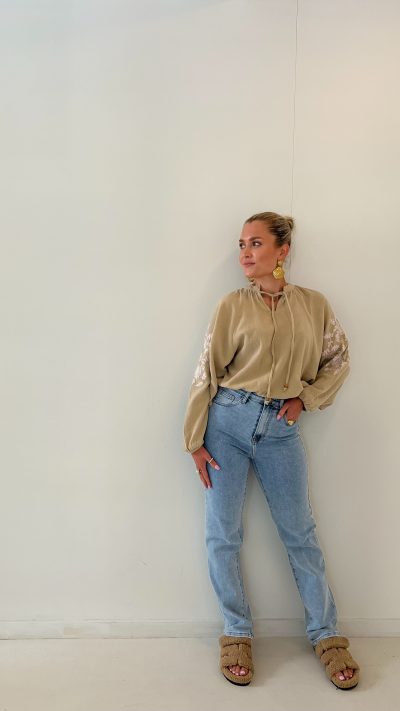 Blouse Yira Encanto Sand - Afbeelding 2