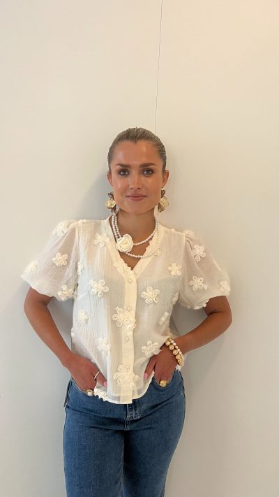 Zora Flower Blouse Creme