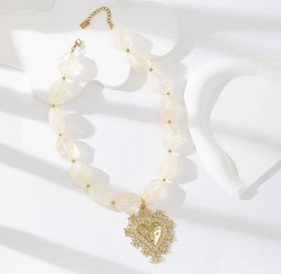 Heart Necklace Creme