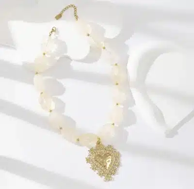 Heart Necklace Creme