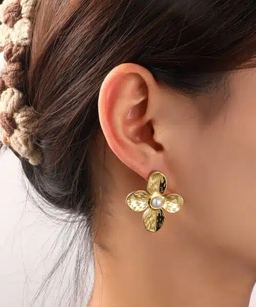 Alternative view of Day & Eve Earrings E56201-2
