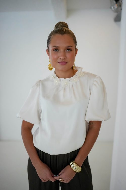 Maxim Blouse Pearl Flower