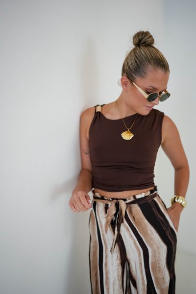 Nikki Top Brown