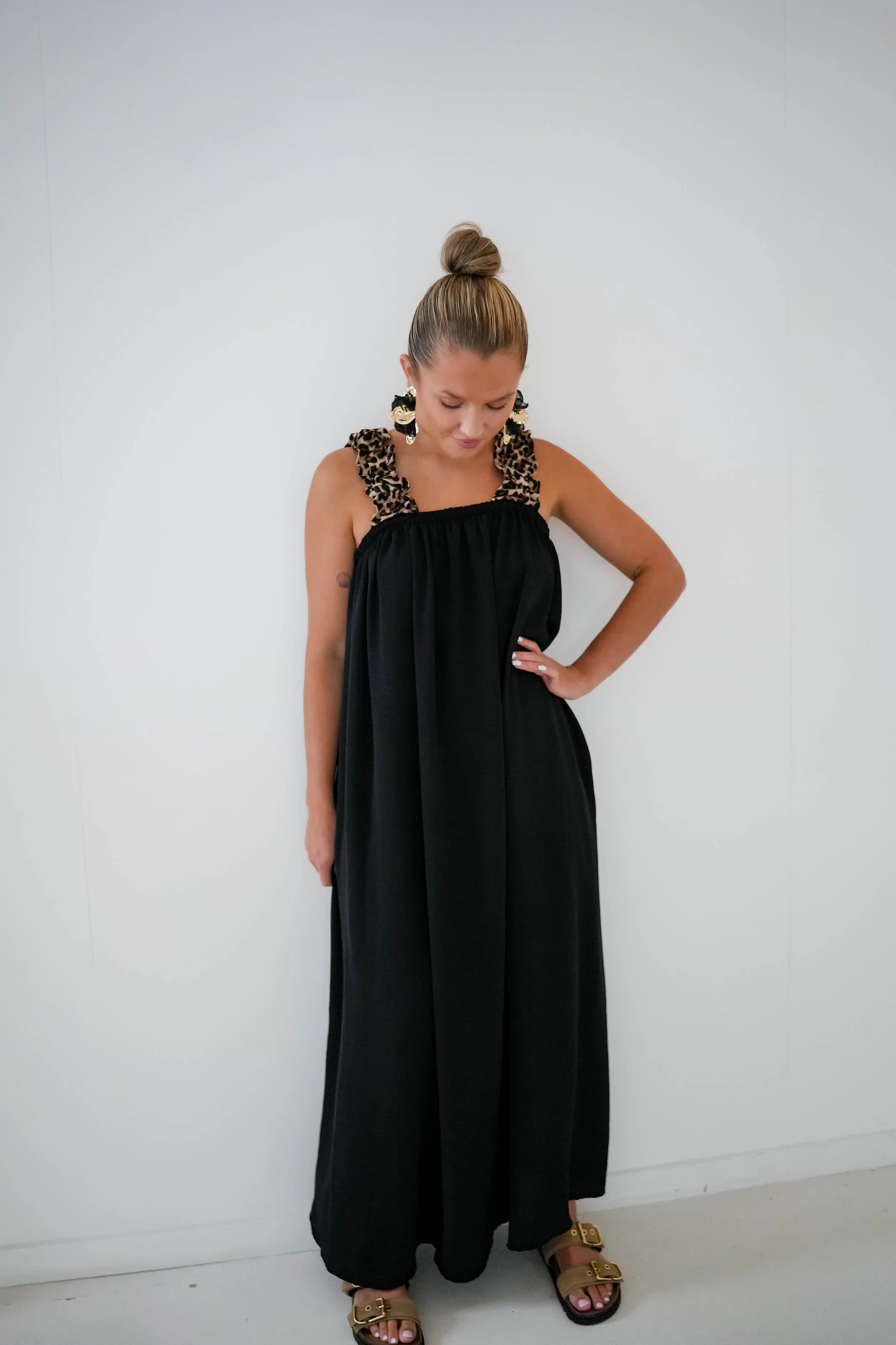 Simi Leo Dress Black
