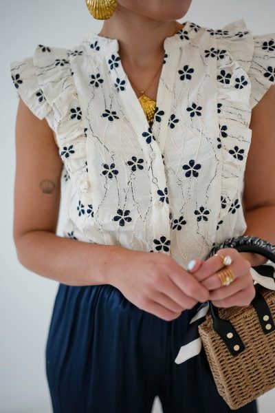 Dora Flower Top Black Offwhite - Afbeelding 7