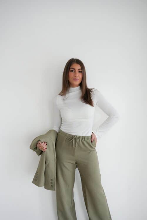 Alternative view of Lofty Manner Top Amber White