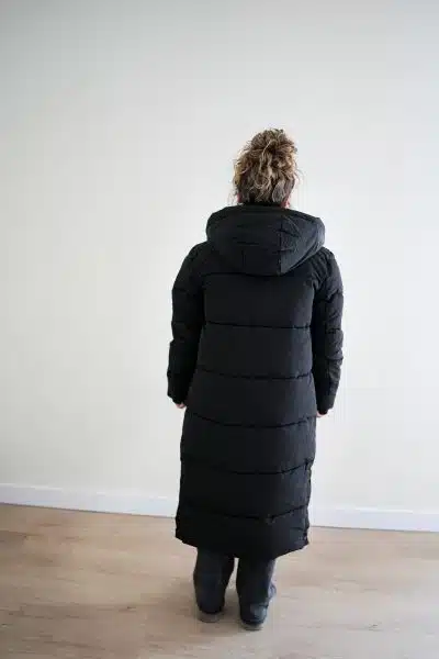 (Pre-order) Long Puffer Coat Black - Afbeelding 4
