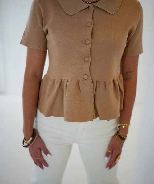 Alternative view of Lola Top Camel -