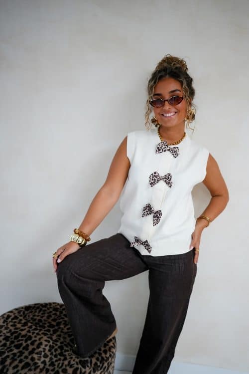 Alternative view of Georgia Gilet Leopard Bow Beige
