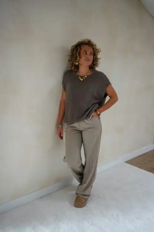 Alternative view of Lonne Top Taupe