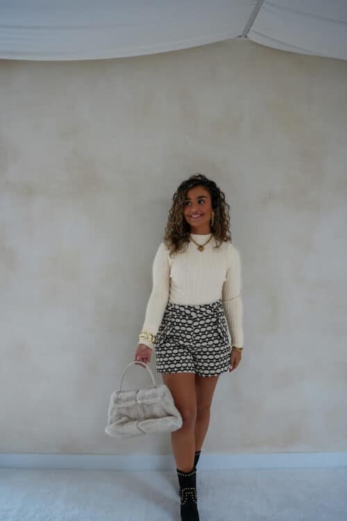 Alternative view of Lofty Manner Short Millie Black White