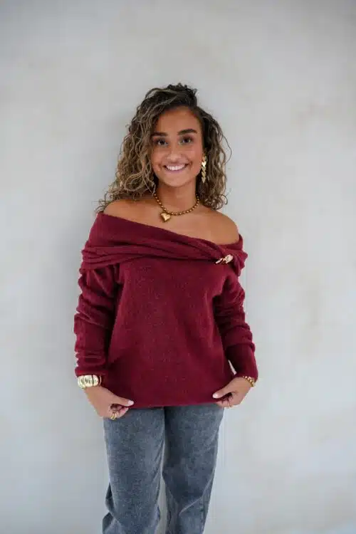 Bo Bordeaux Sweater Gold Detail -