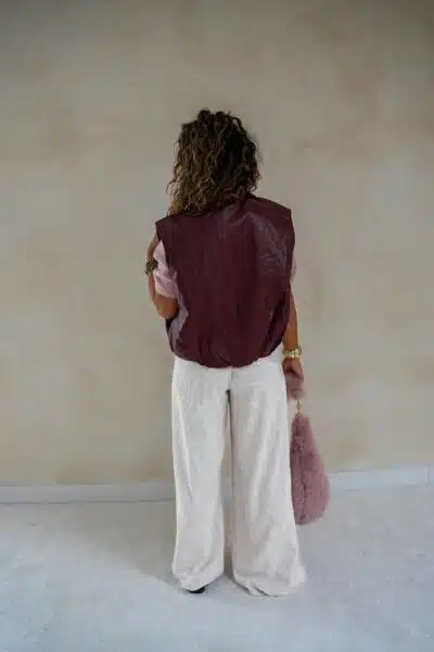 Gina Gilet Bordeaux . - Afbeelding 3