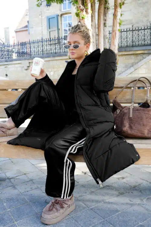 Alternative view of // Long Puffer Coat Black