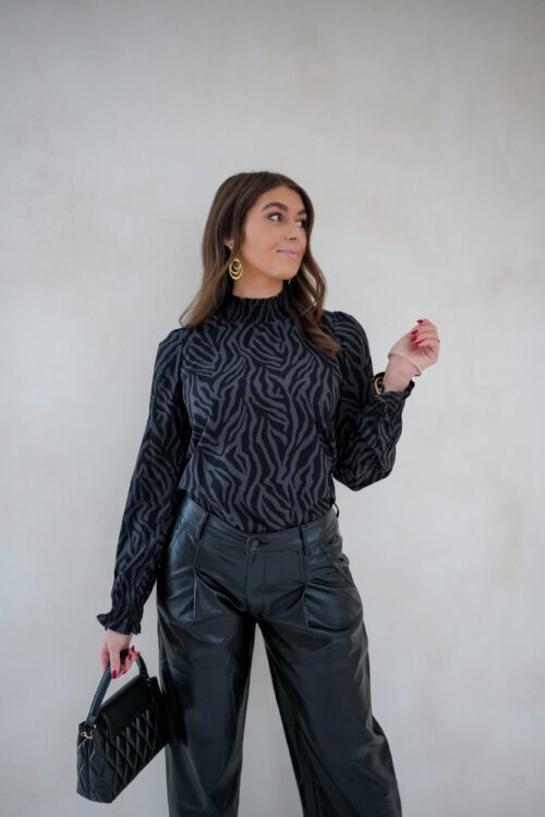 Lofty Manner Blouse Tova Grey Zebra