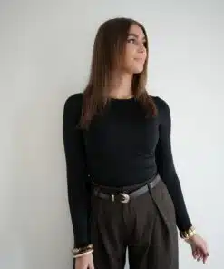 Alternative view of Maxim Body Black ~