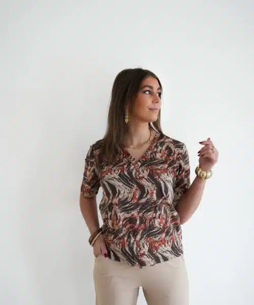 Mi Piace Travel V Neck Swirl >