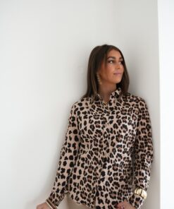 Alternative view of Mi Piace Blouse Leopard Print