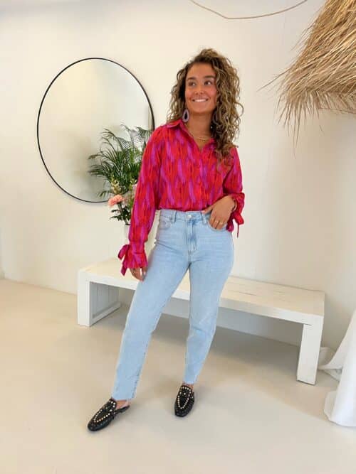 Alternative view of Lofty Manner Blouse Fem Feather Print