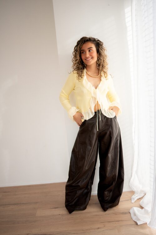 Alternative view of Jomy Cardigan Yellow |