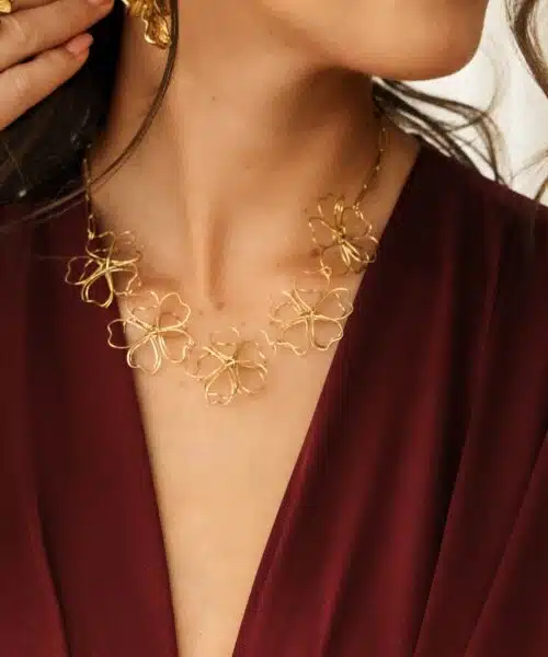 Open Flower Necklace