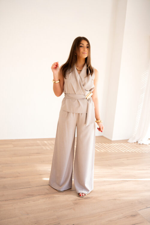 Alternative view of Maren Set Taupe