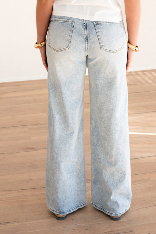 Alternative view of Tatum Dad Fit Jeans 6078-3