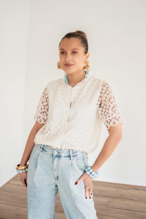 Lily Blouse Flower Beige .