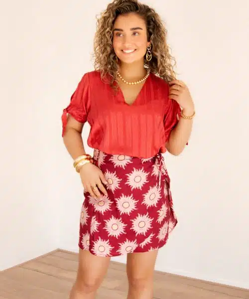 Alternative view of Lofty Manner Blouse Elowen Brique Red
