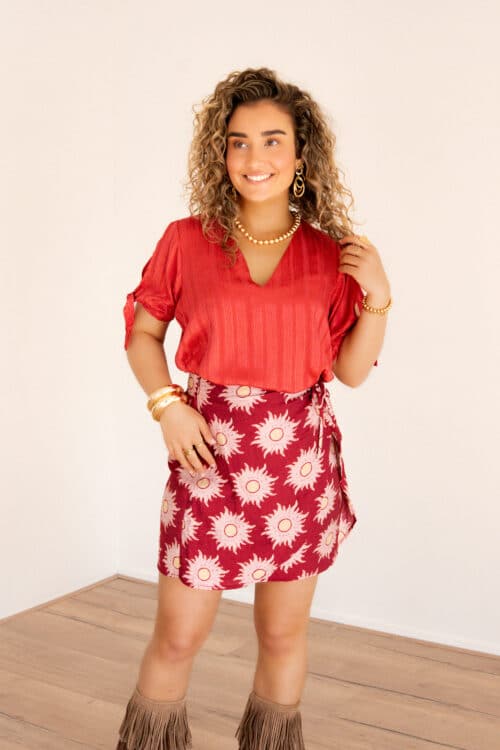 Alternative view of Lofty Manner Blouse Elowen Brique Red