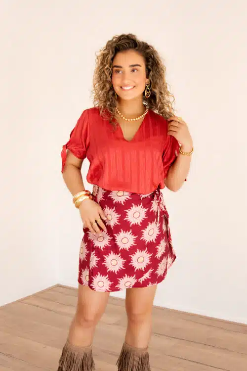 Alternative view of Lofty Manner Blouse Elowen Brique Red