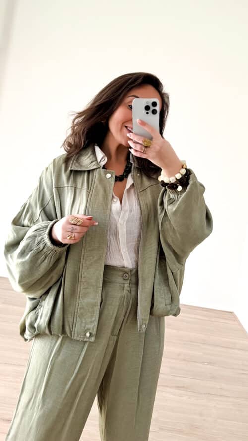 Alternative view of Jarah Jacket Green .