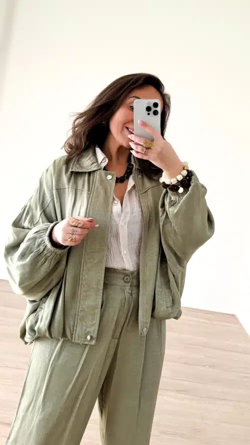 Alternative view of Jarah Jacket Green .