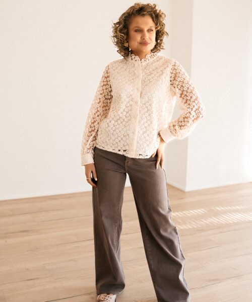 Alternative view of Alba Flower Blouse Creme.