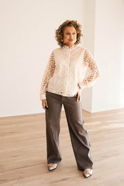 Alternative view of Alba Flower Blouse Creme.