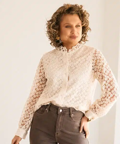 Alba Flower Blouse Creme.