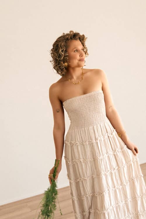 Alternative view of Loys Dress Beige