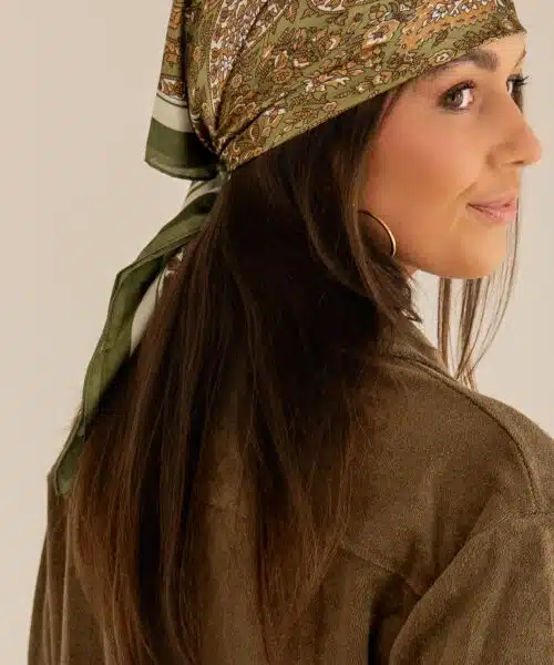 Lovely Scarf Paisley Green