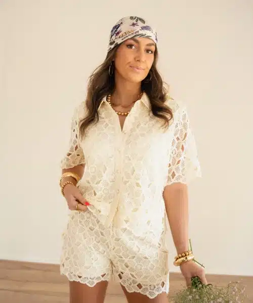 Alternative view of Lofty Manner Short Melissa Offwhite