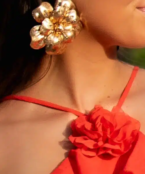 Big Flower Earrings Gold