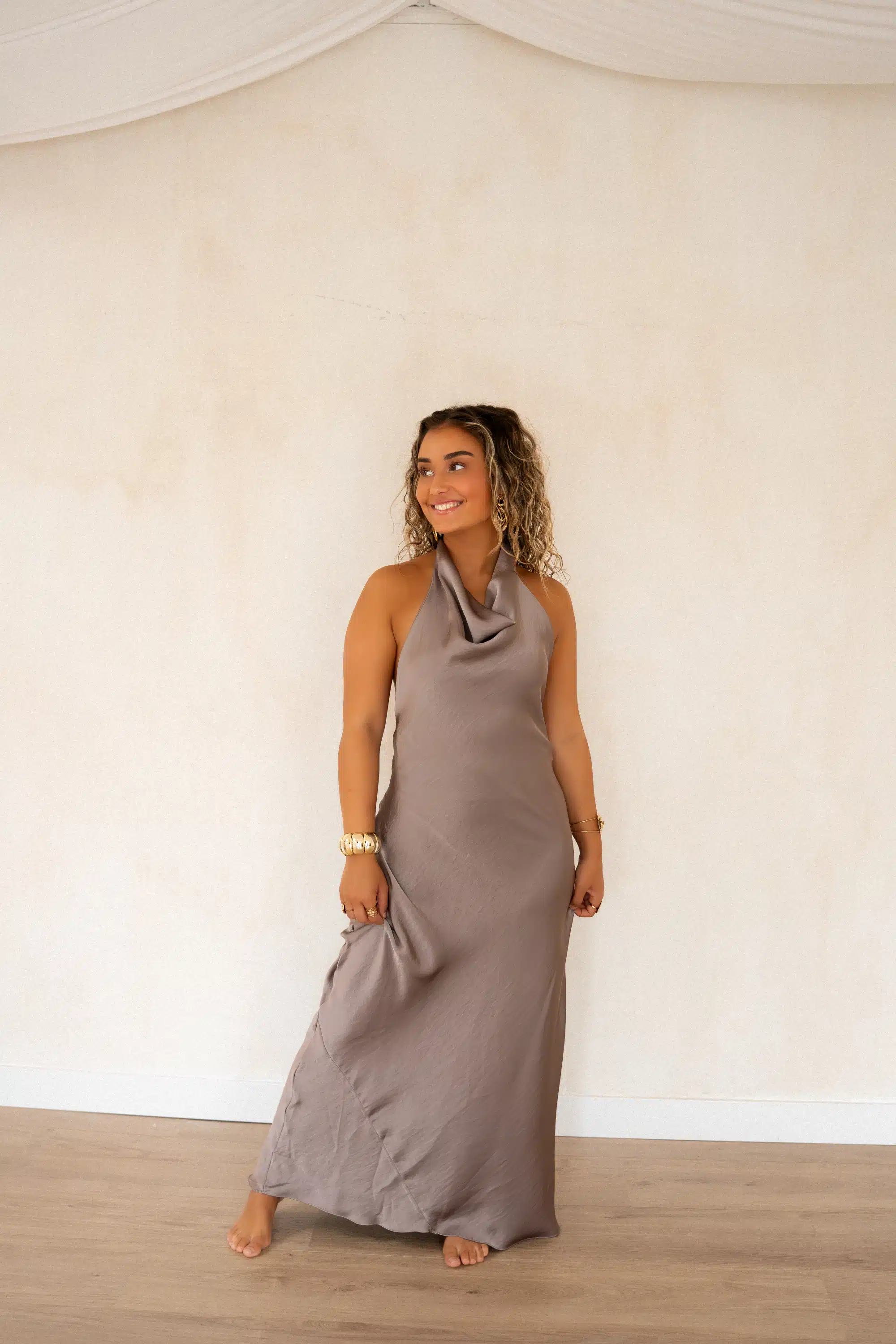 Maria Satin Dress Taupe - Afbeelding 3
