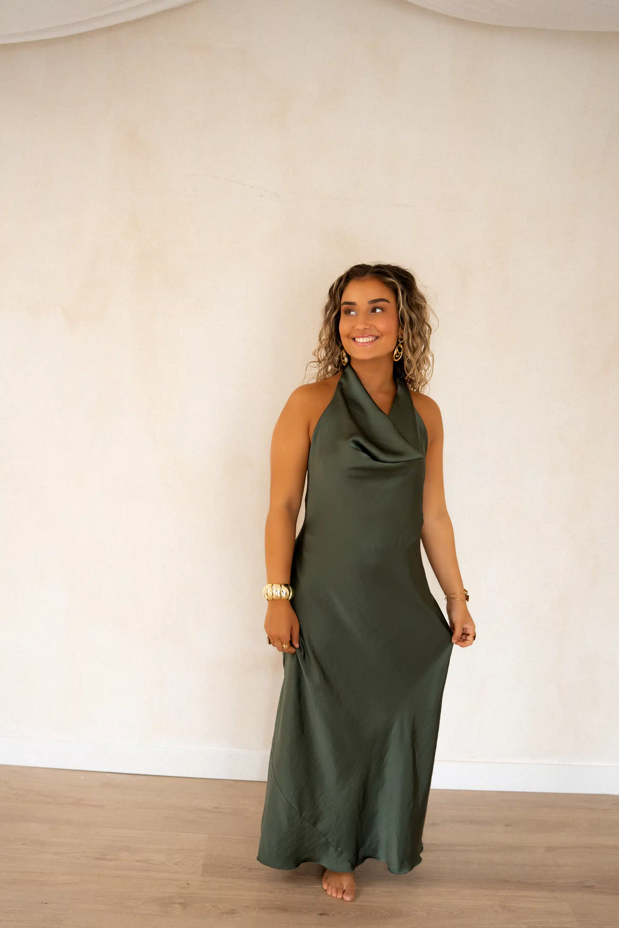 Maria Satin Dress Khaki - Afbeelding 2