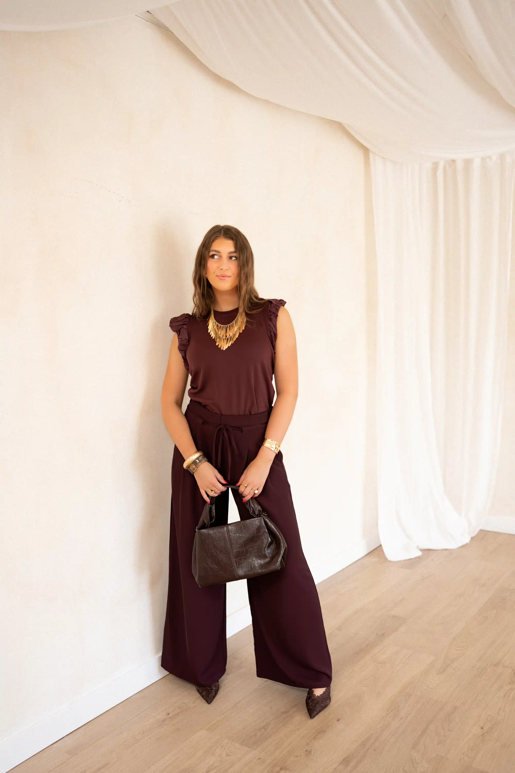 Juun Ruffle Top Bordeaux . - Afbeelding 8