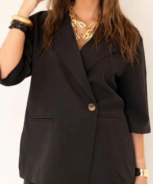 Alternative view of Yoelle Set Black